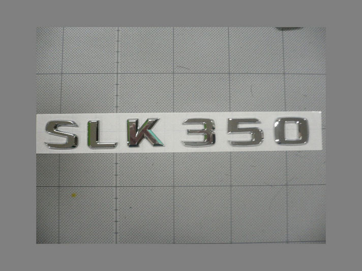 ★★ メルセデス 純正品 ＳＬＫ３５０ リアエンブレム Ｒ１７０・Ｒ１７１・Ｒ１７２・★ slk350 エンブレムの通販